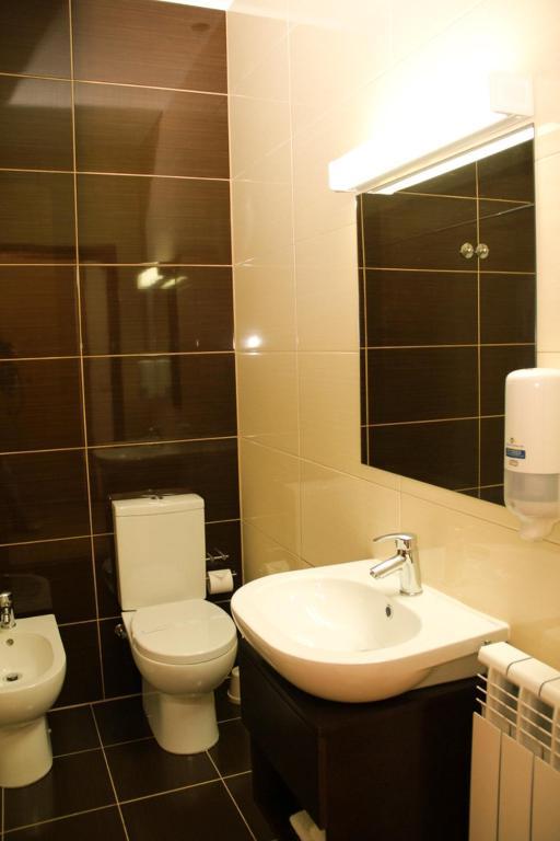 Hotel Chale Paredes Habitación foto